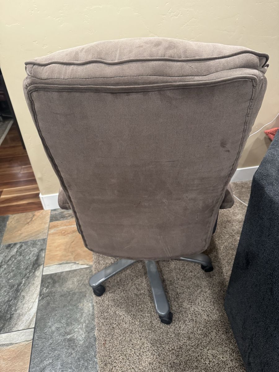 Oversized Executive Office Chair