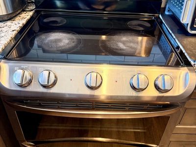 LG 30" black Stainless Steel Electric Double Oven Range with Smooth Cooktop - Model LDE4415