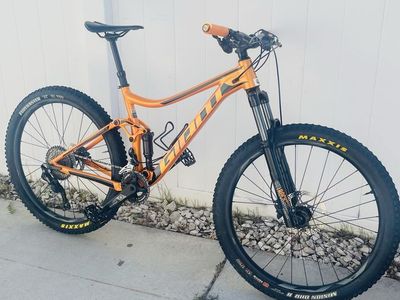 Giant Stance M