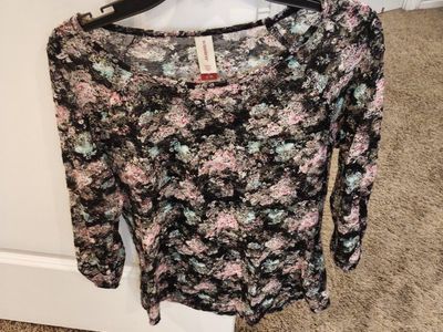 Medium size blouse