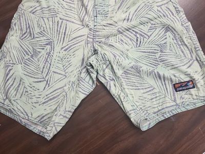 Patagonia Worn Wear Men's Board Shorts - Size 32, Light Green with Leaf Print