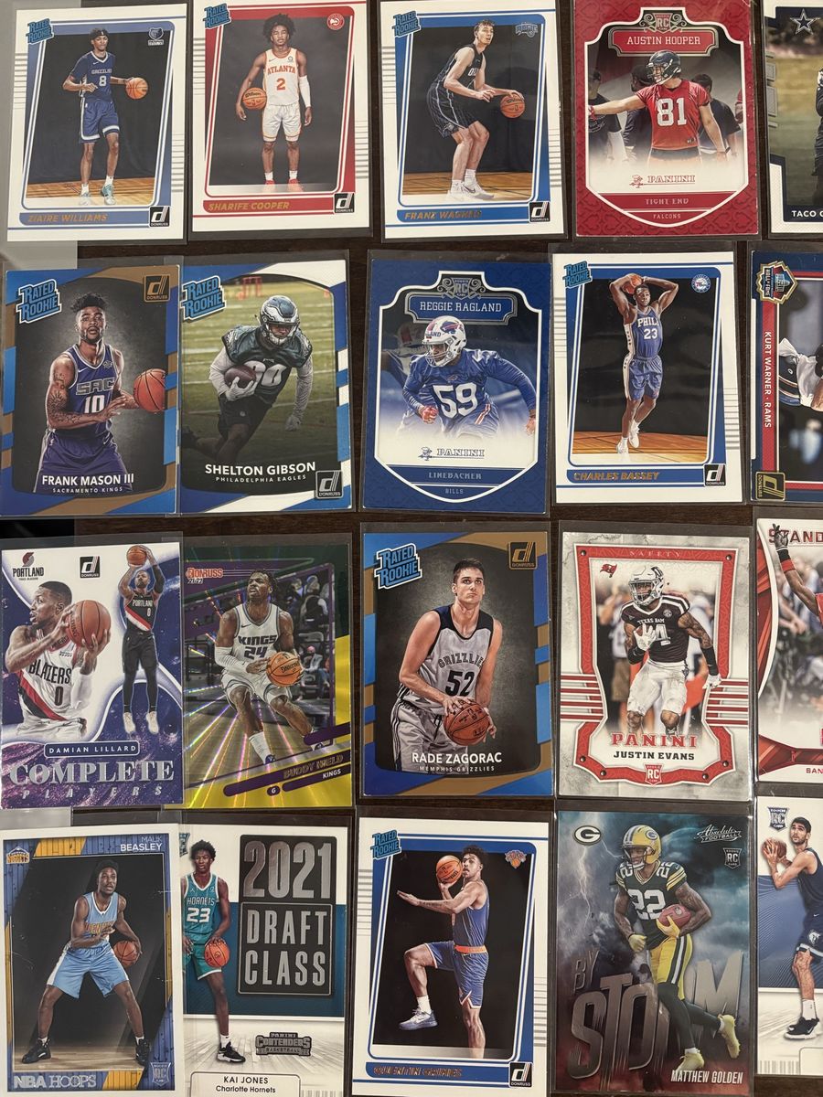 60 ROOKIE, PARALLEL AND INSERT CARDS