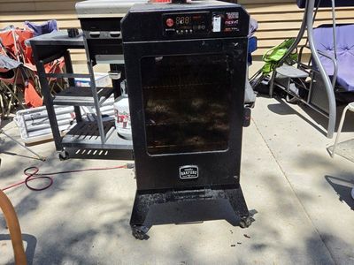 Oakford Nex-Grill Propane Smoker, Digital Controls, Black - Used