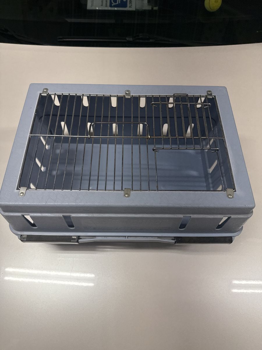 Cabin Kennel by Doskocil Blue Plastic Small Pet Carrier Dog Cat Animal Cage