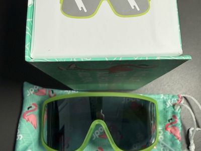 Goodr Wrap G Sunglasses Nuclear Gnar Neon Green Frame Grey Lens with Box
