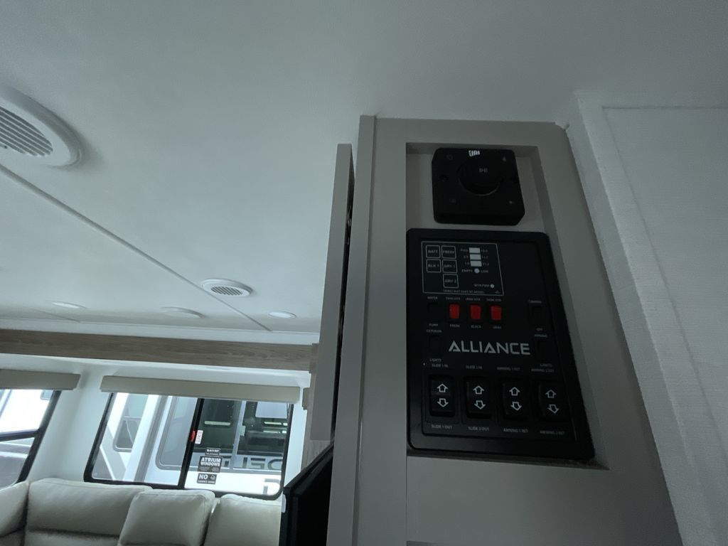 Main image 37