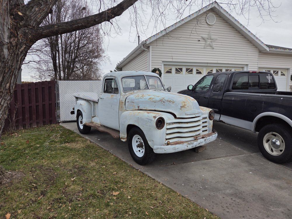 1952 Chevy advance design 5 window pickup