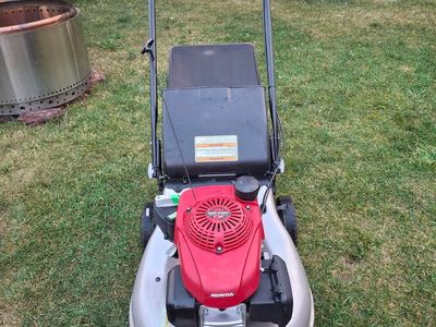 Honda HRR216 3 In 1 In MINT Condition