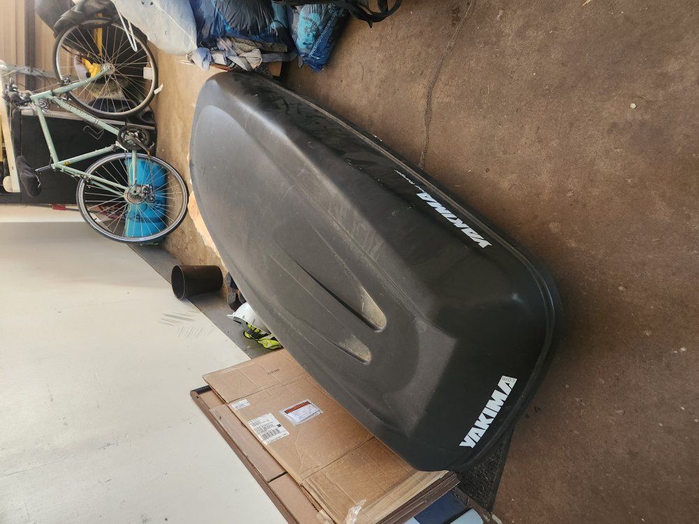 Yakima road ranger roof topbox subaru outback