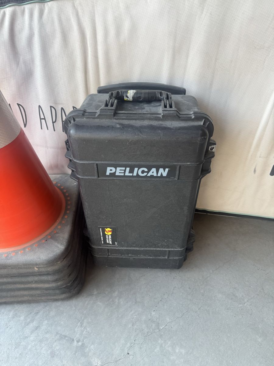 Pelican 1510 Protector Carry-On Case with Wheels - Black New Foam 