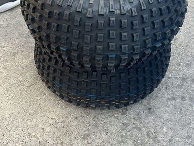 22X11-18 NEW PAIR OF DEESTONE ATV TIRES