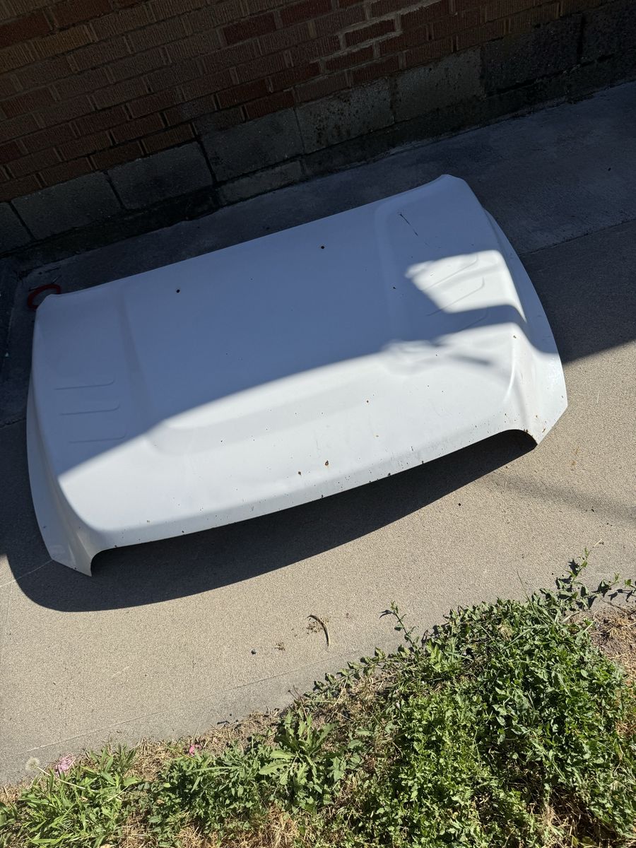 4th gen 2500 ram hood white