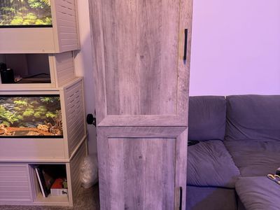 Storage cabinet