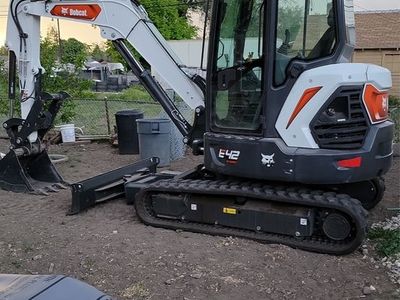 FOR RENT BOBCAT E42 MINI EXCAVATOR