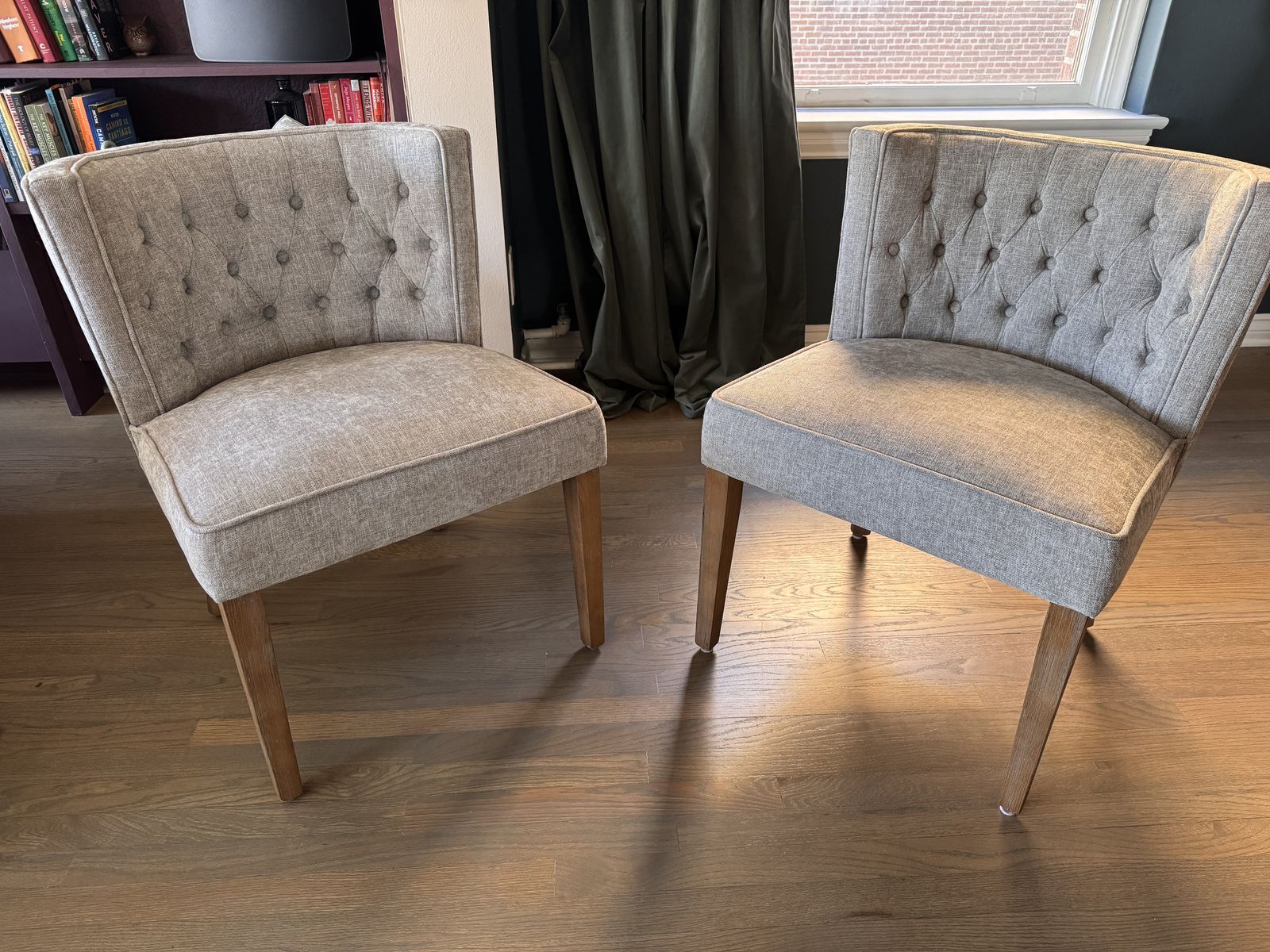 Accent Chairs (set of 2)