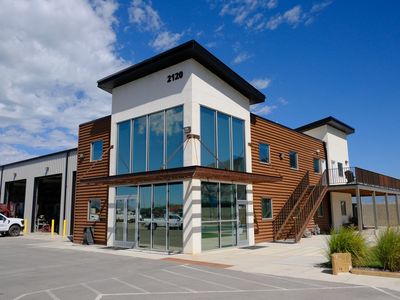 Private Commercial Office Space for Rent in Springville