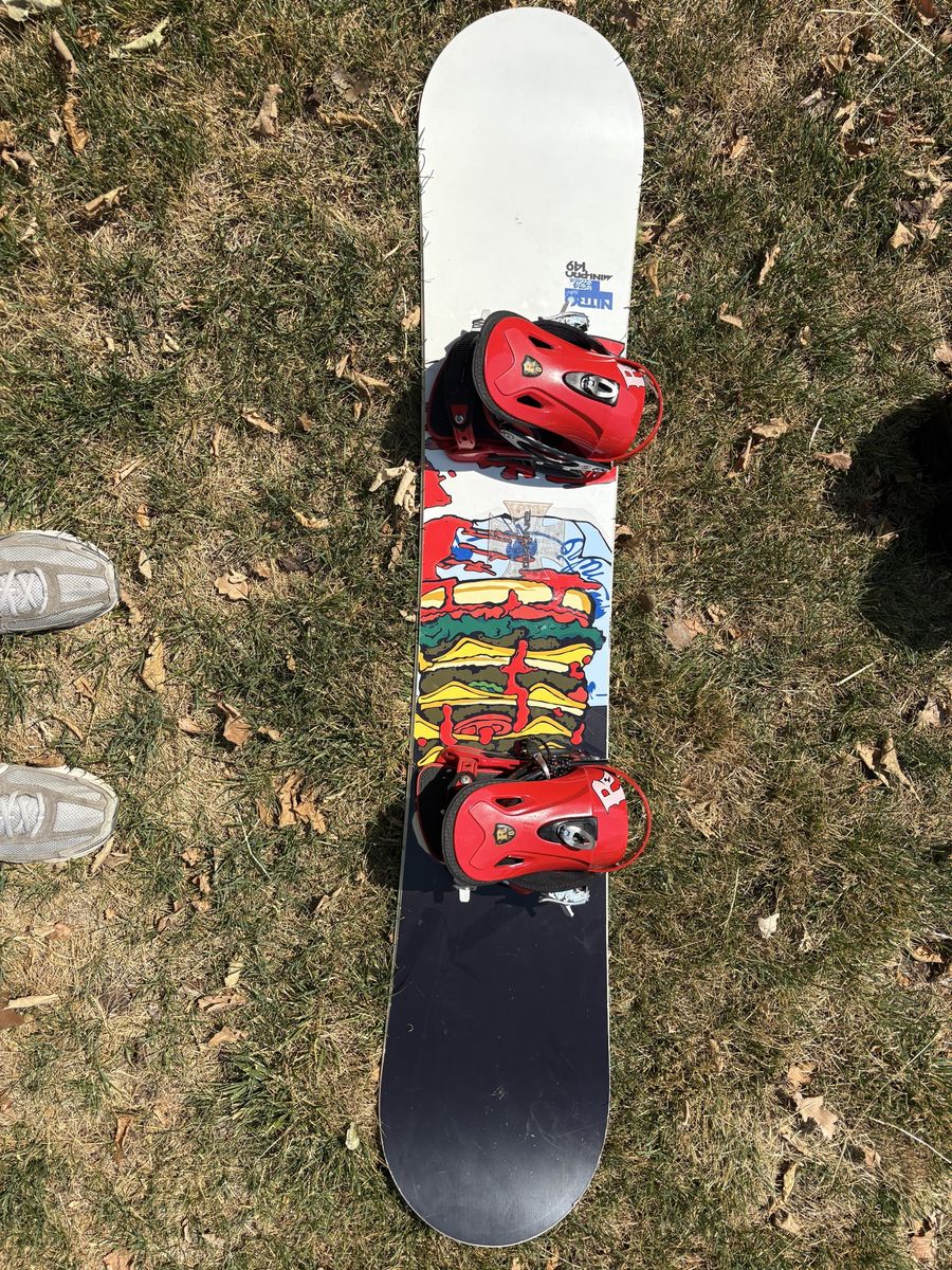 Nitro Mini Pro 149 Snowboard w/ Drake Bindings 