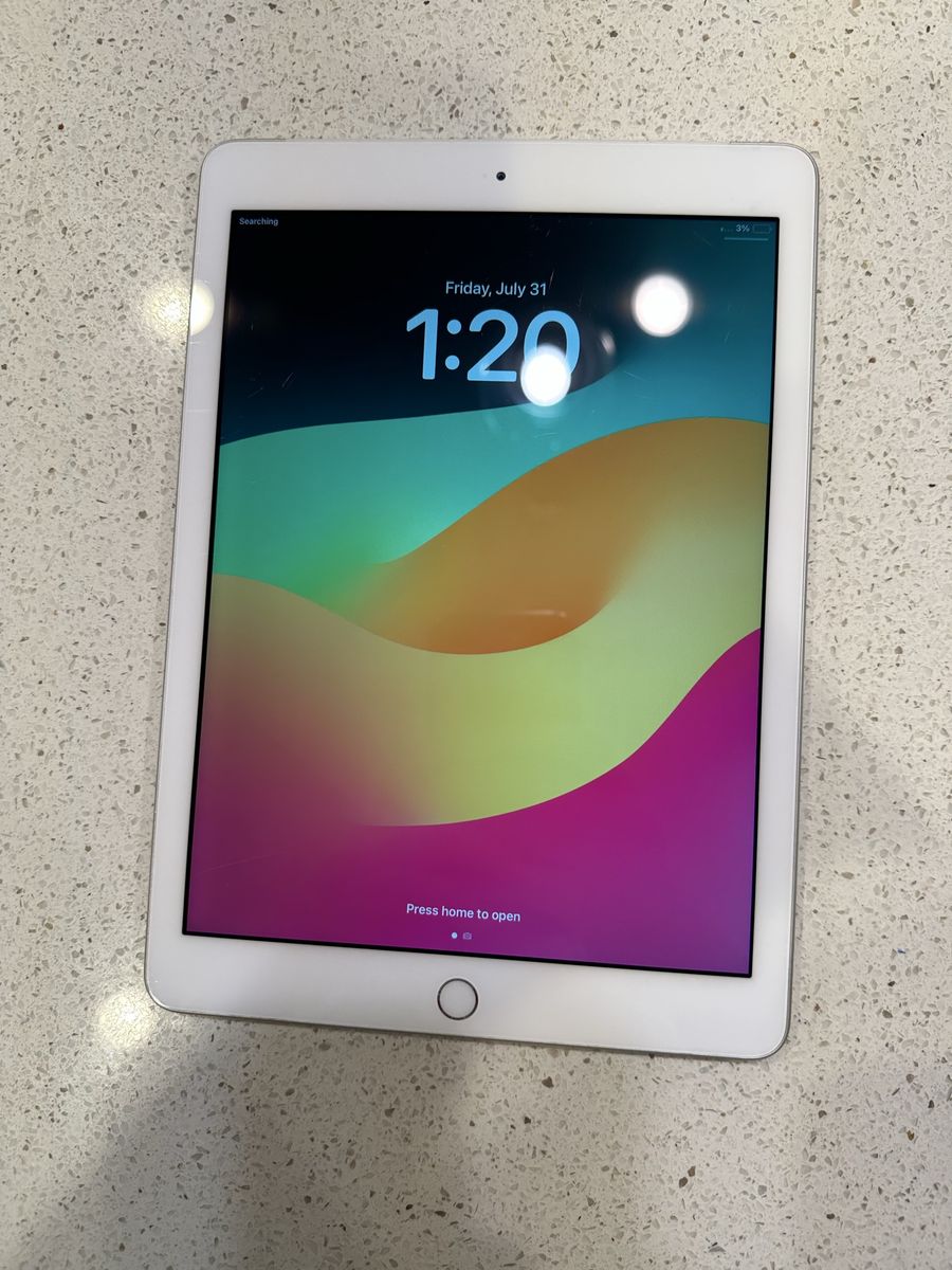 iPad 6 32GB WiFi + LTE