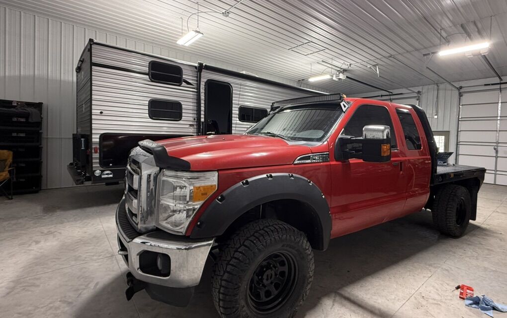 *Price Drop* 2013 F350 Plow/work/flat BedTruck