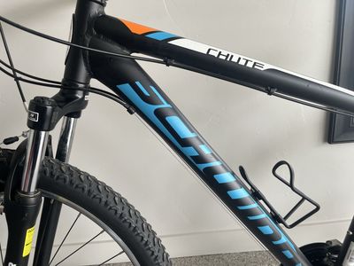 27.5 Mens Schwinn Mountain Bike