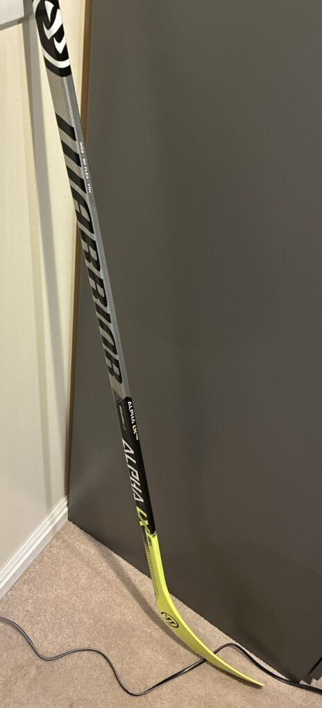 Warrior Alpha LX Pro 30 Youth Hockey Stick - Right