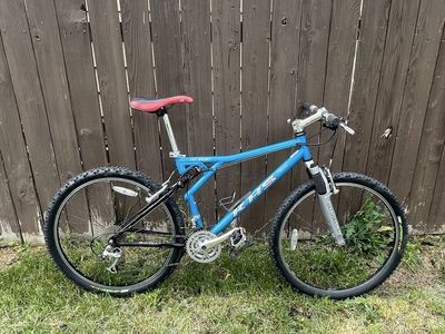 KHS Full Suspension small-medium size mountain bike