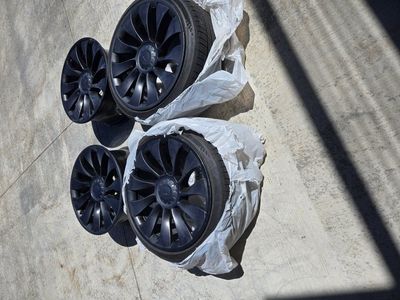 21 inch tesla uberturbine wheels and tires