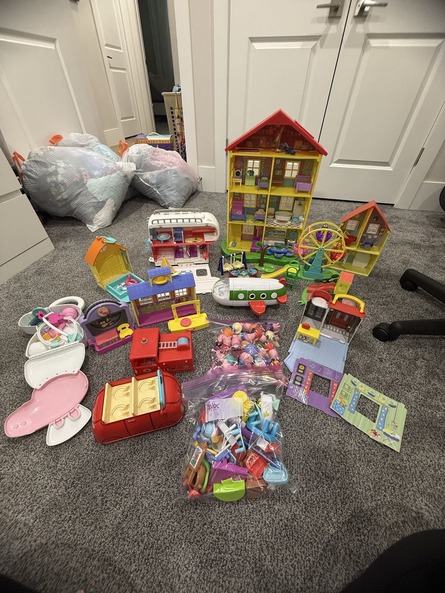 Huge Peppa Pig Toy Lot