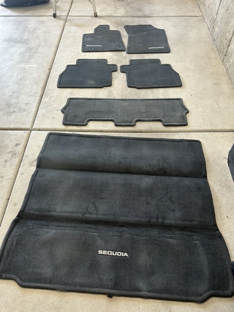 2017 Toyota Sequioa Floor Mats