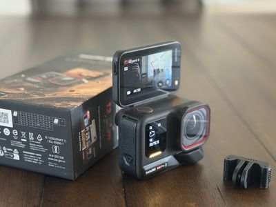 Insta360 Ace Pro 2 action camera Leica 2 batteries