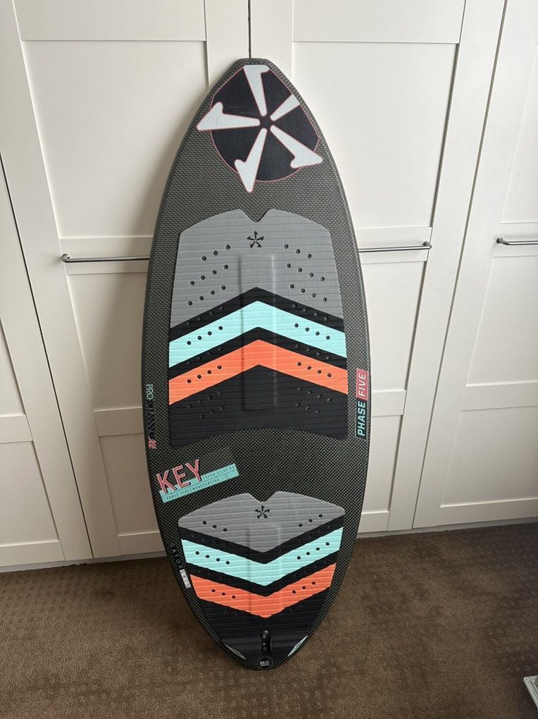 Key Phase Five Wakesurf Board
