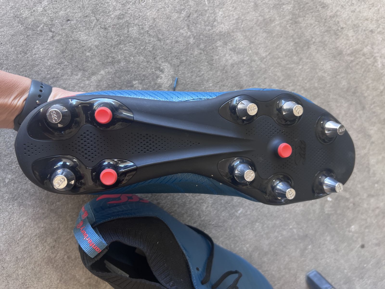 Men’s cleats