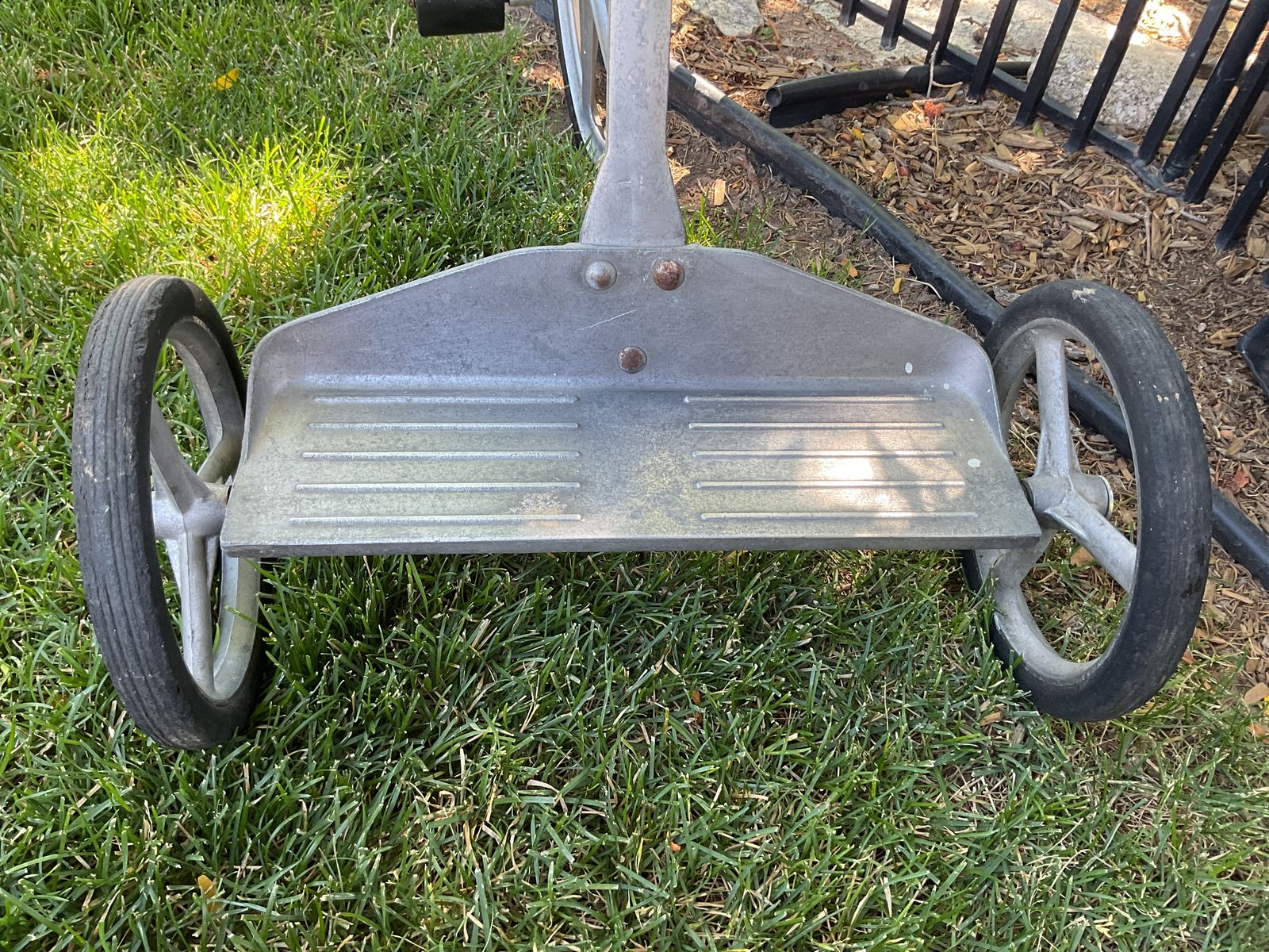 Main image 4