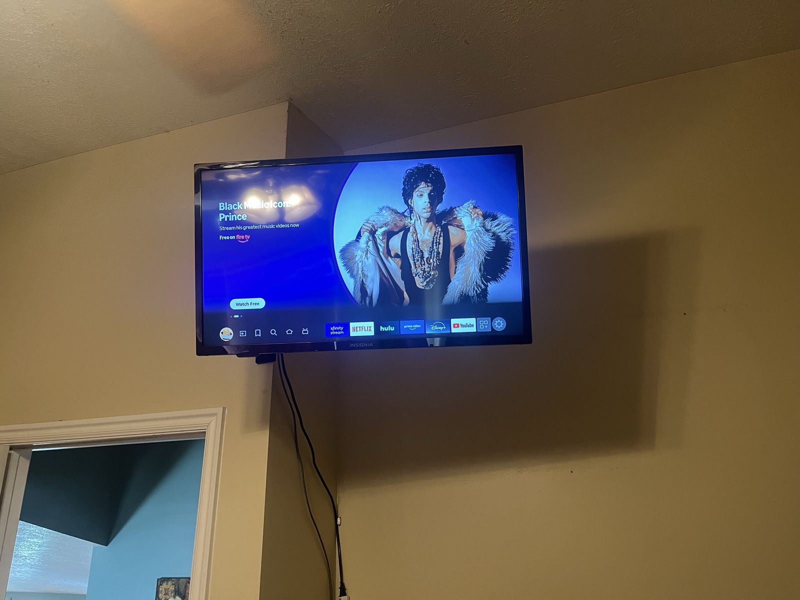 32 inch Insignia Fire Tv