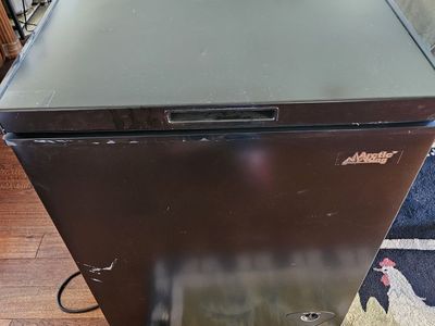 Arctic King 5.1 Cu. ft. Chest Freezer, Black