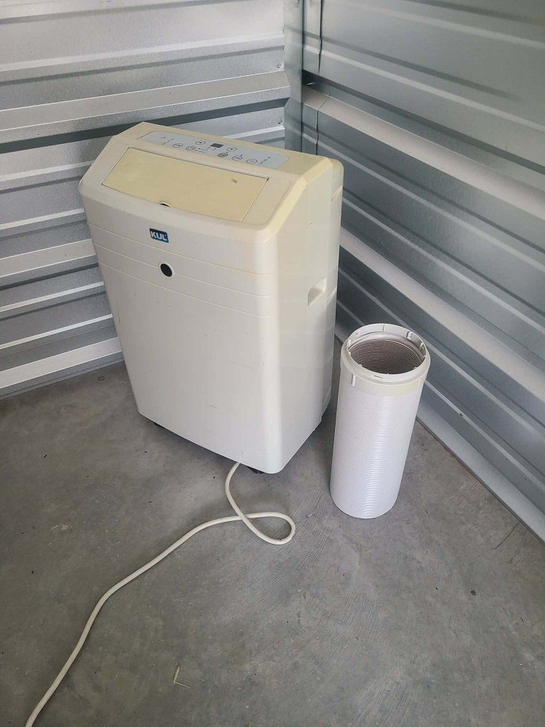 Large AC unit, 3 in 1 air conditioner, fan, and dehumidifier 