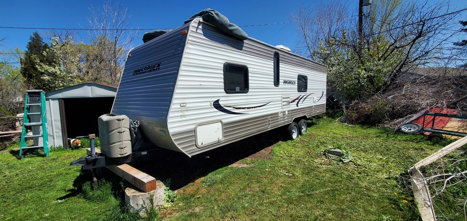 2013 RV trailer 30 feet long
