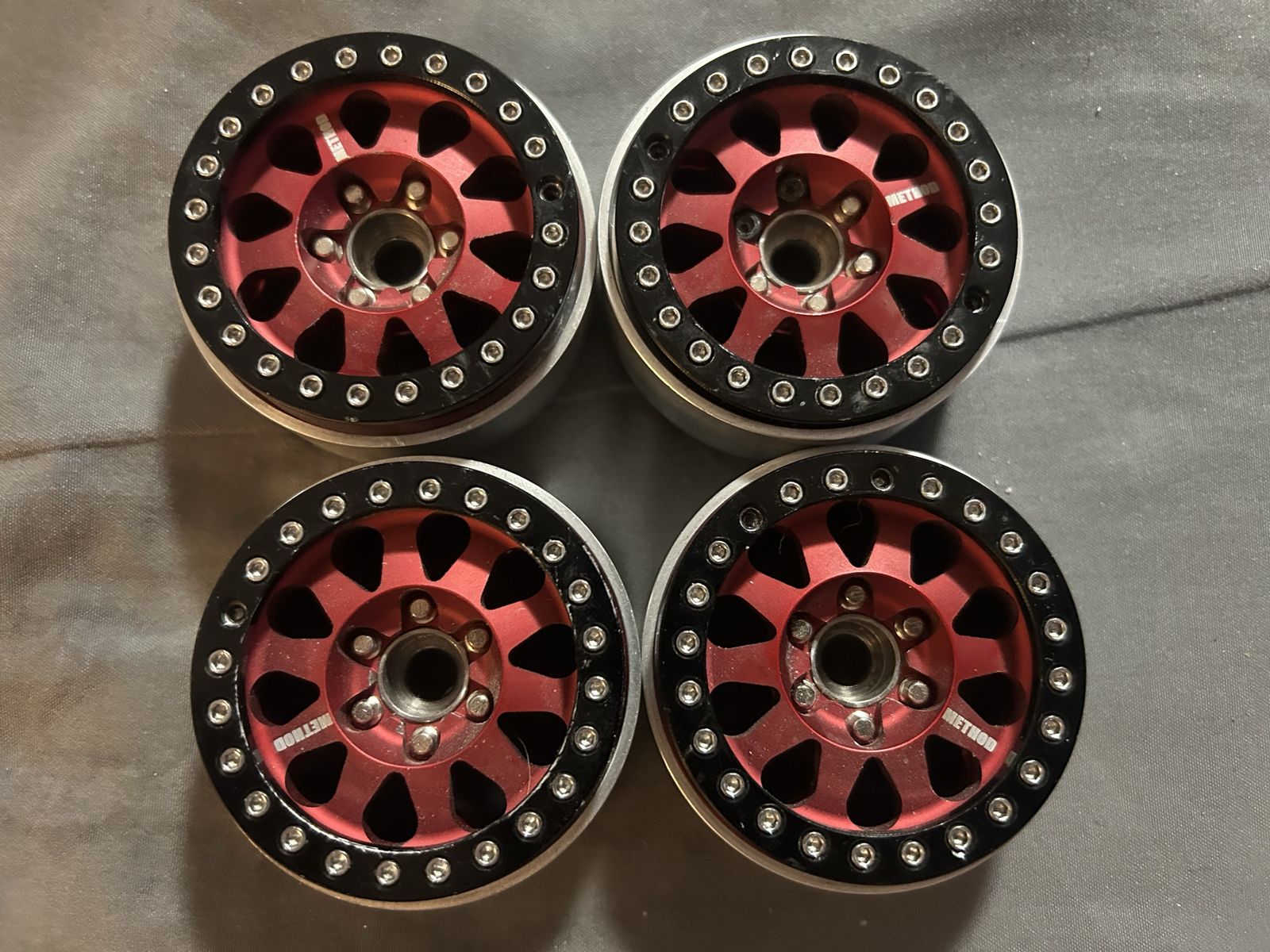 Vanquish method 101 1.9” Beadlocks