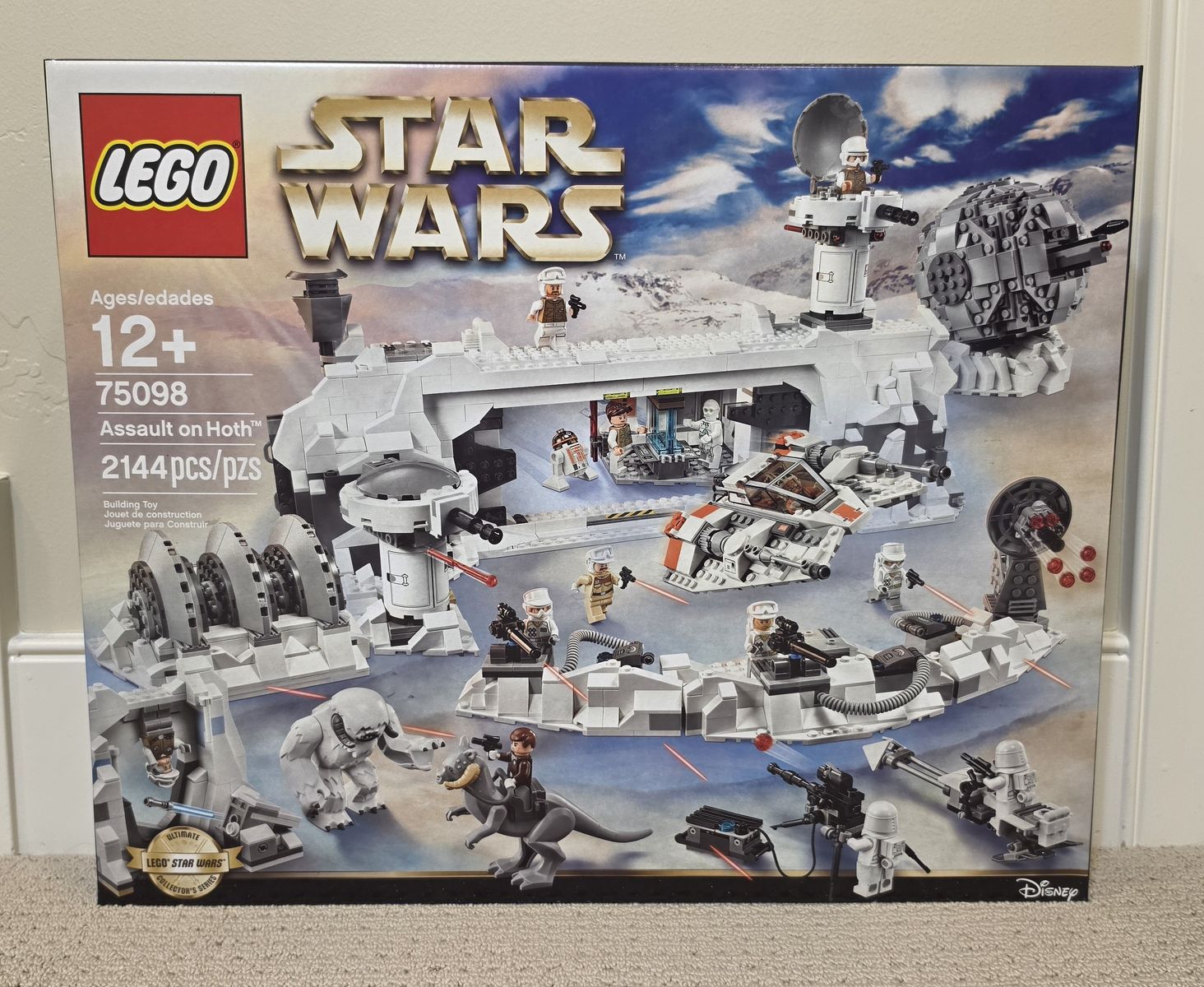 Lego 75098 UCS Assault on Hoth - New in never opened Sealed Box, Retired