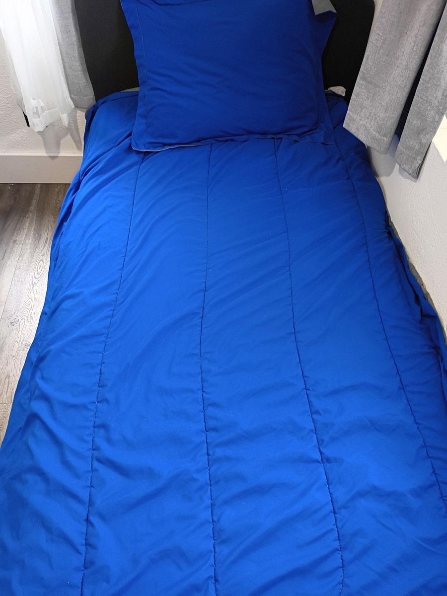Twin Bed
