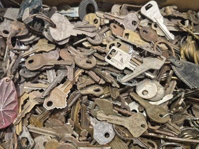 Choose 4 Keys 4 $1.00