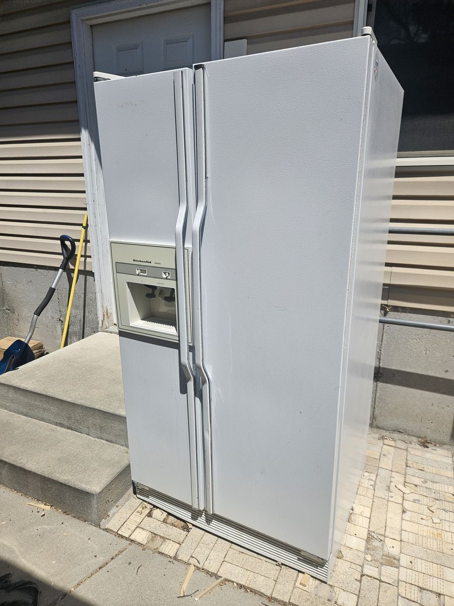 free side by side refrigerator