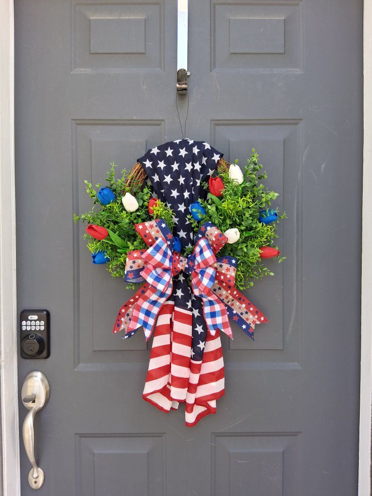 **NEW HANDMADE MEMORIAL DAY/ PATRIOTIC/ 250 ANNIVERSARY WREATH $60 DESIGN, DECOR, FLORALS