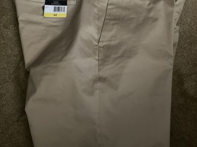 Banana Republic Men's Tan Stretch Chino Shorts Size 32 with 8" Inseam