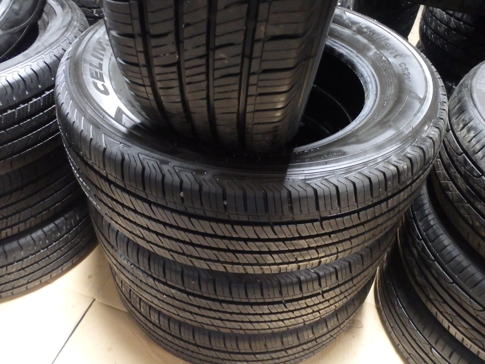 225/65R17 CELIMO SALIENT CS210 SET OF USED TIRES