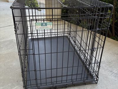 Top Paw 2 dr folding crate 36” x 22” x 24”