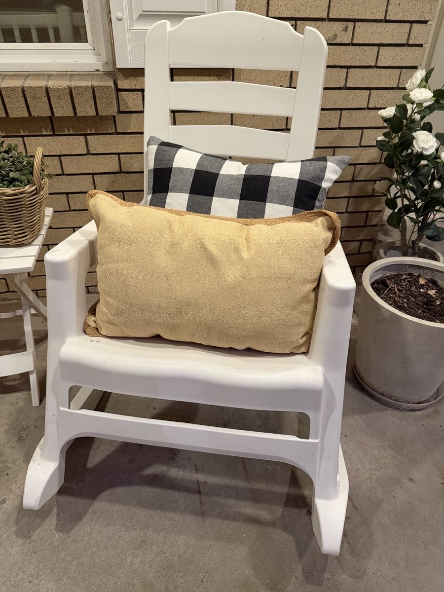2 White Plastic rocking chairs for sale!