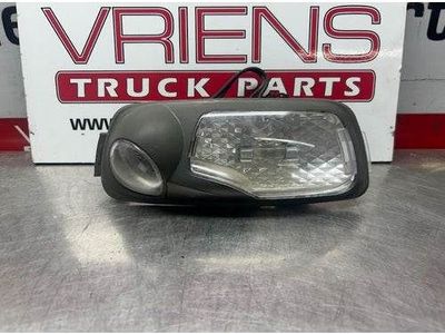Used Kenworth Dome Light, Part # 1-INJ-397-000 / 1-INJ-402-000