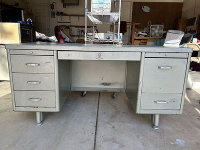 “TANKER” DESK Large Heavy Metal Military-Type 6-Drawer