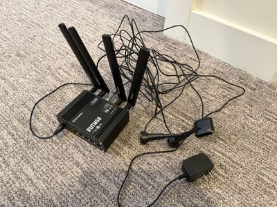 Teltonika RUTM50 5G Dual SIM Industrial Cellular Router - Gigabit Ethernet & Wi-Fi